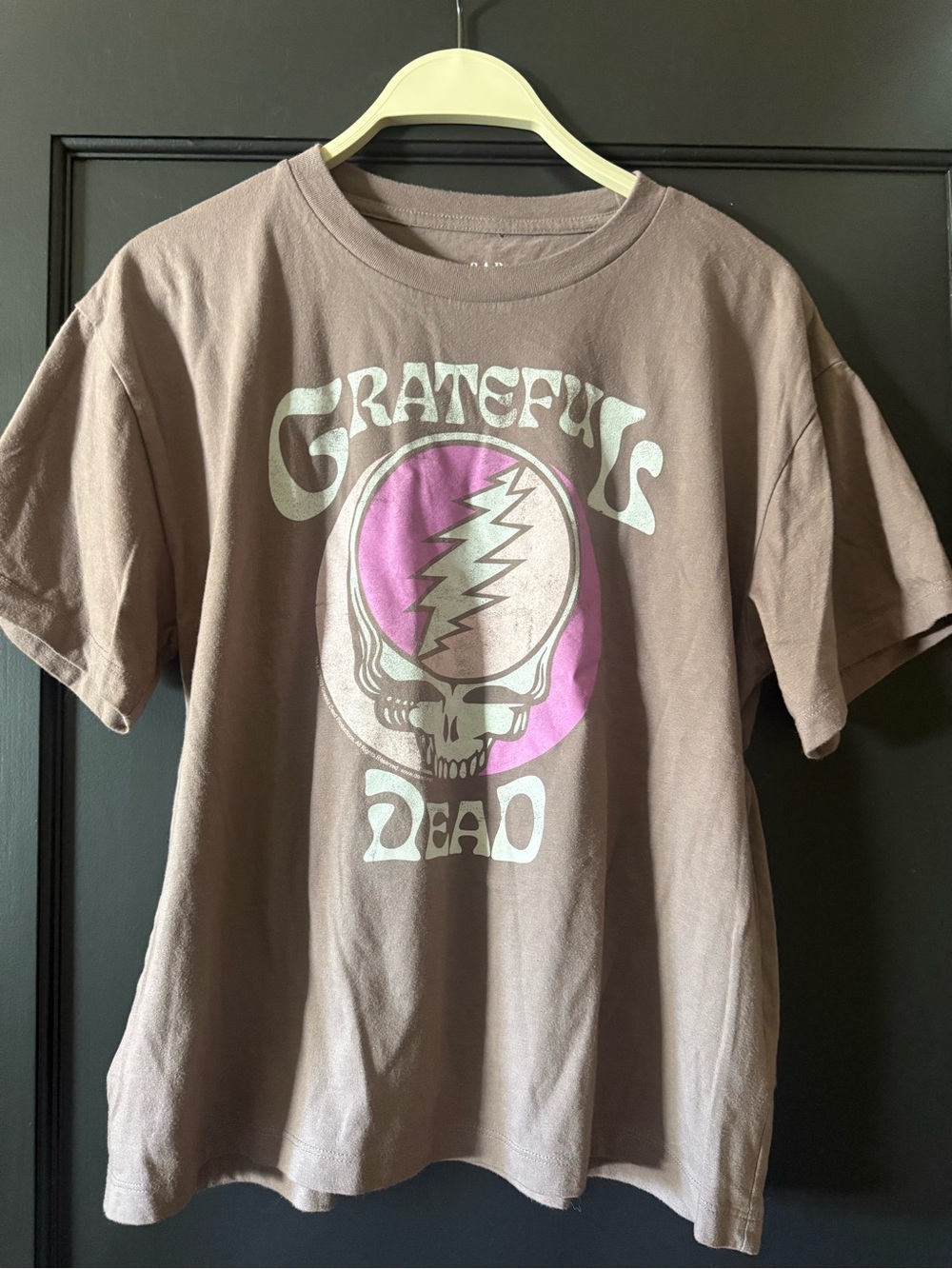 Gap Grateful Dead Women’s Graphic T Shirt Size Small Cotton Pink Gray Taupe